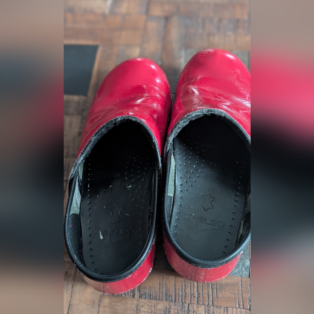 Dansko Red‎ Leather Clogs - Picture 2 of 6